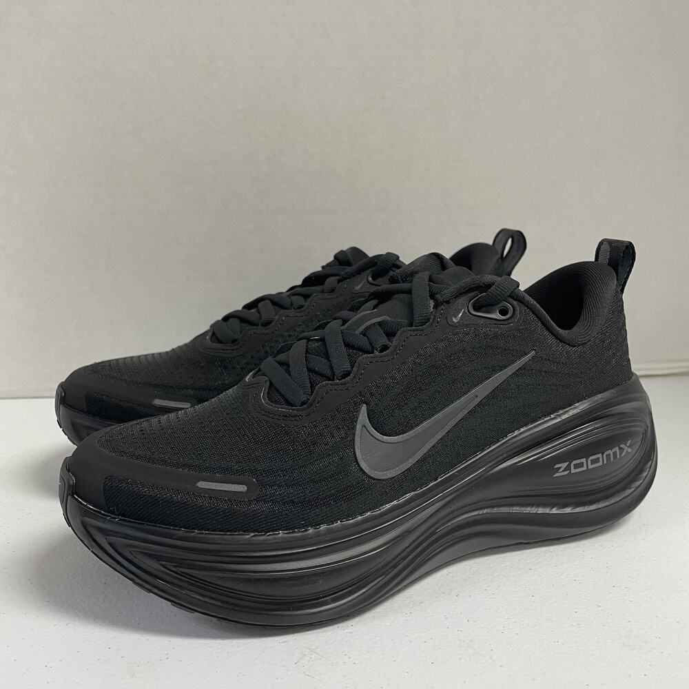 Nike Vomero Plus Black Metallic Dark Grey HV8154 001 Size 8.5 Women Running Shoe